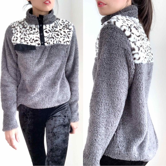 Warm Sherpa Teddy Fleece Pullover Sweater | Gray & Leopard Print - Picture 3 of 16